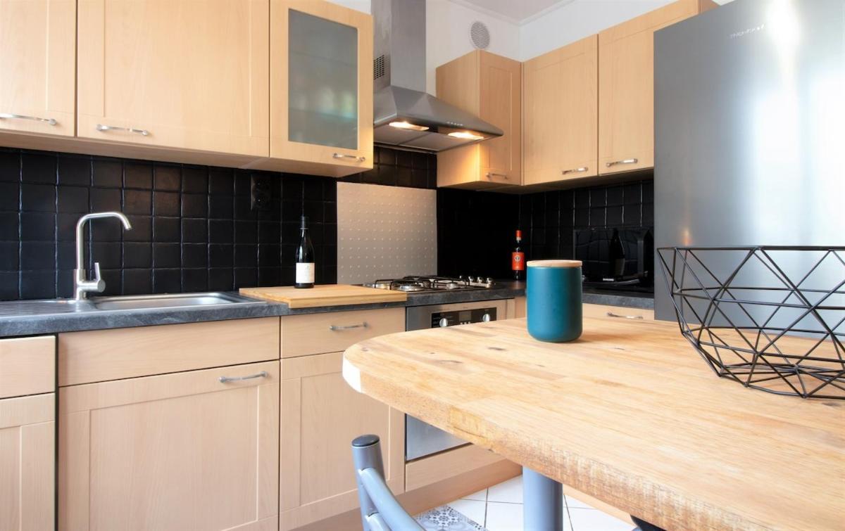 Saint Germain 2 Chambres Parking Annecy Bagian luar foto